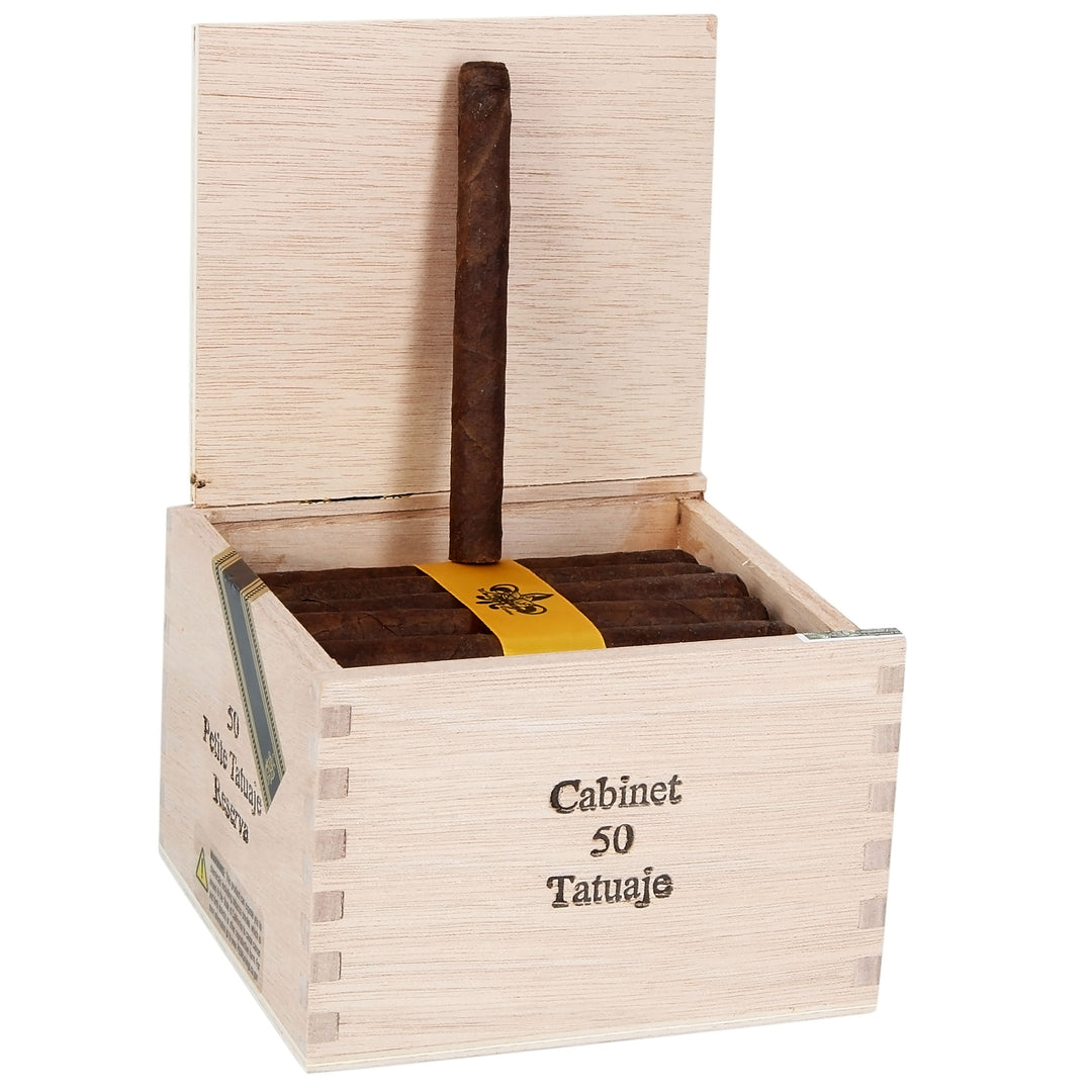 Tatuaje Petite Tatuaje Reserva (Petit Corona) (4.5" x 32)