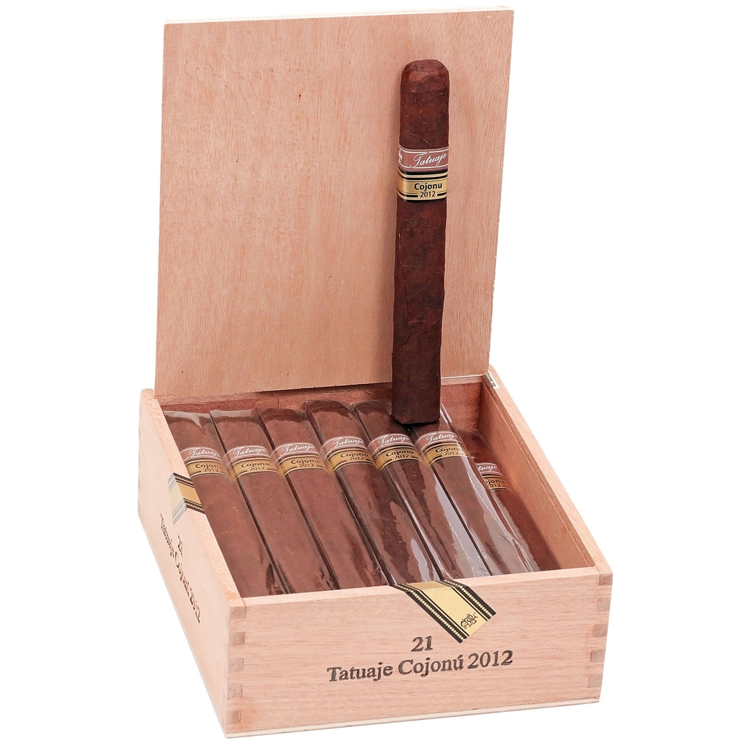 Tatuaje Cojonu 2012 Habano (Toro) (6.5" x 52)