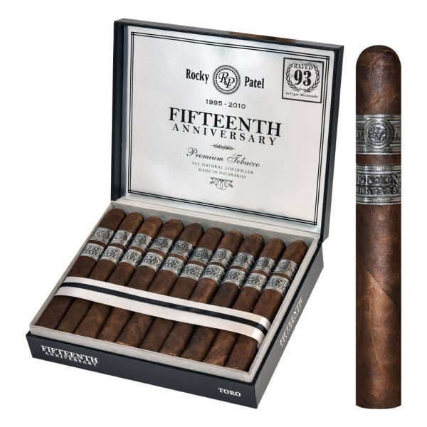 Rocky Patel 15th Anniversary Toro (6.5" x 52) Cigar