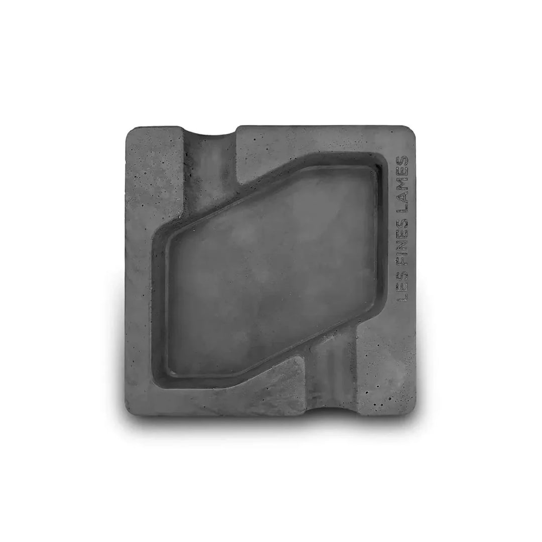 Les Fines Lames Concrete Ashtray - DYAD - Antracite