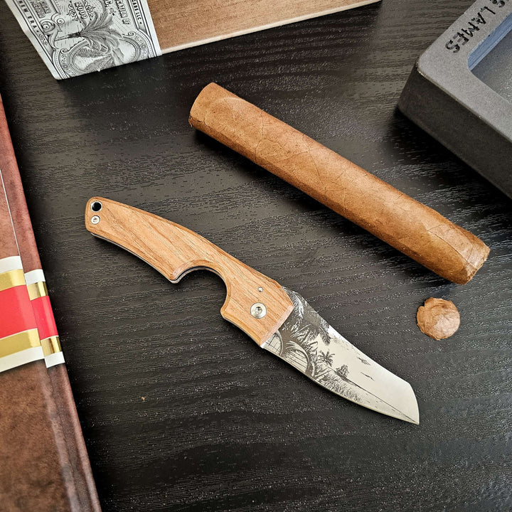 Les Fines Lames Cigar Knife LE PETIT - Rum Barrel