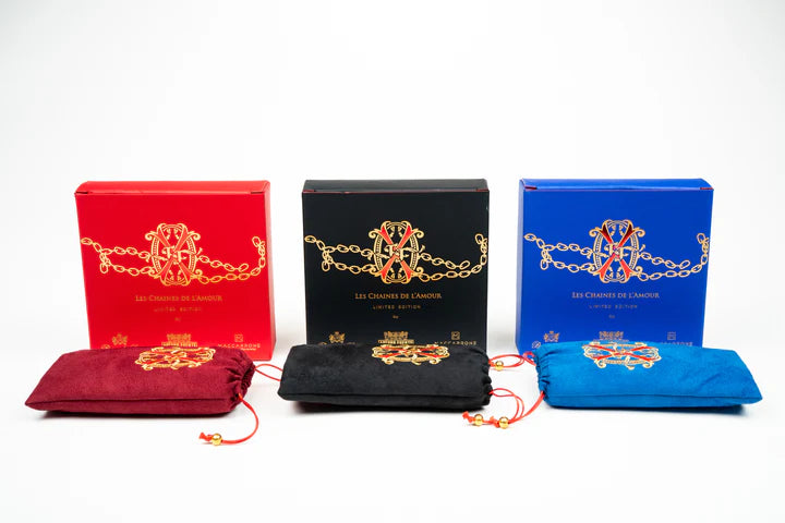 Brizard & Co. x Opus X Les Chaines De L'Amour Maccarrone Collaboration Cigar case + Opus X Cigars - Red Ostrich