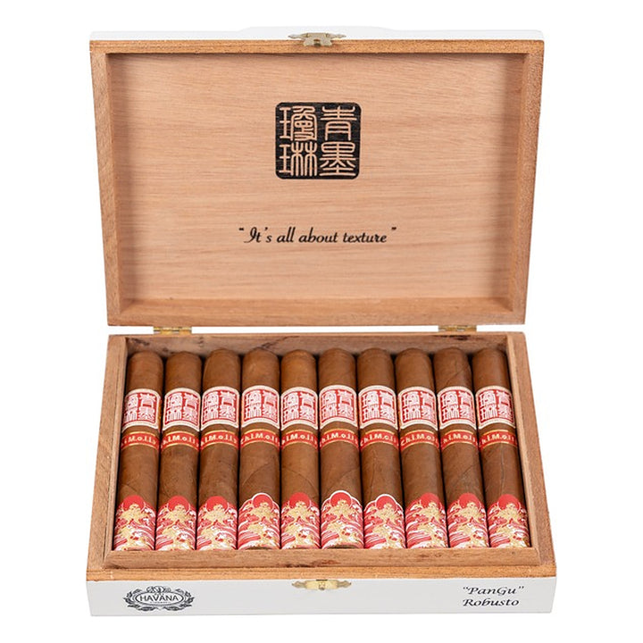 Open box of 20 ChiMolly Pangu Robusto cigars