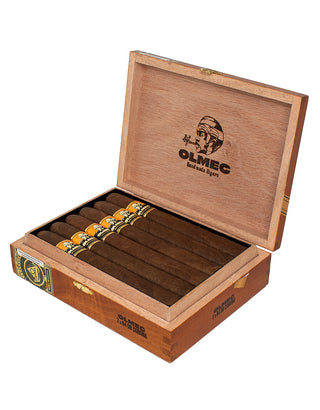 Foundation Olmec Claro (Doble Corona) (7.0" x 54)