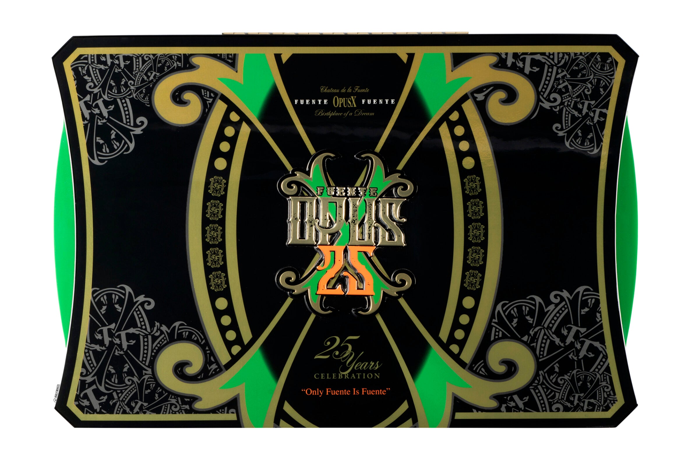 Fuente Fuente Opus X 25th Anniversary La Familia | TRP Cigars