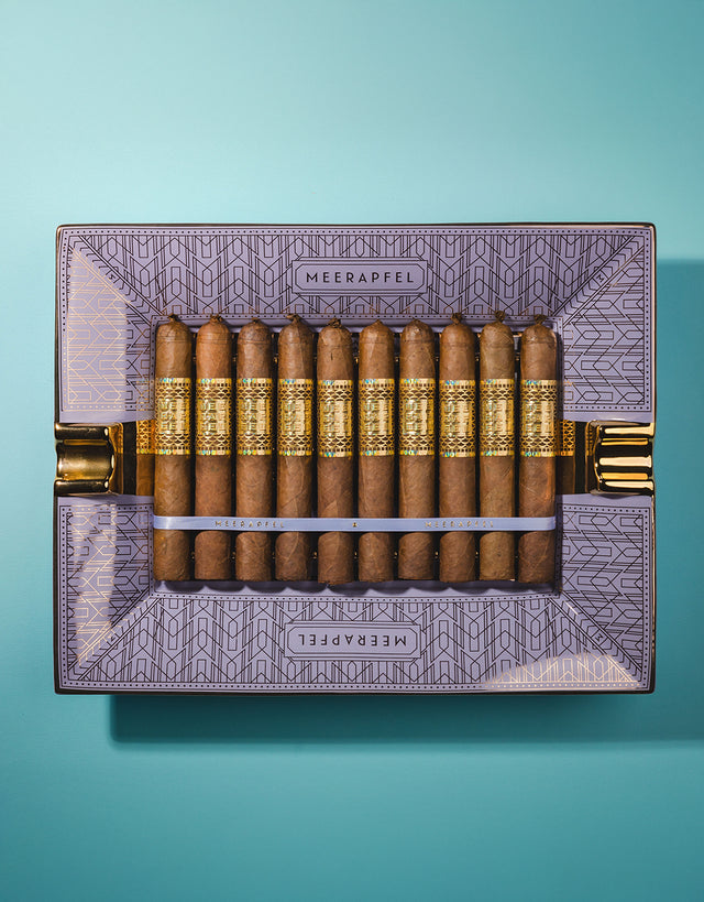 Meerapfel Ernest Double Robusto (5.75" x 52)