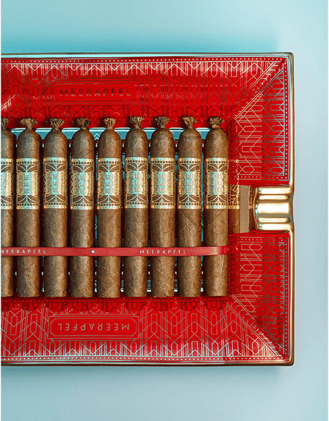 Meerapfel Richard Double Robusto (5.75" x 52)