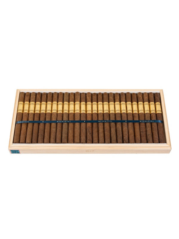 Meerapfel Meir Lonsdale cigar, 6.75 x 43, vintage Cameroon wrapper