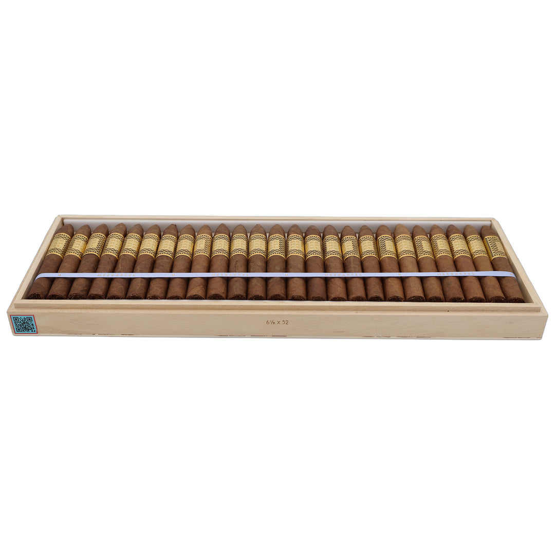 Meerapfel Ernest Pyramid cigar with a rich Cameroon wrapper, measuring 6.13 x 52