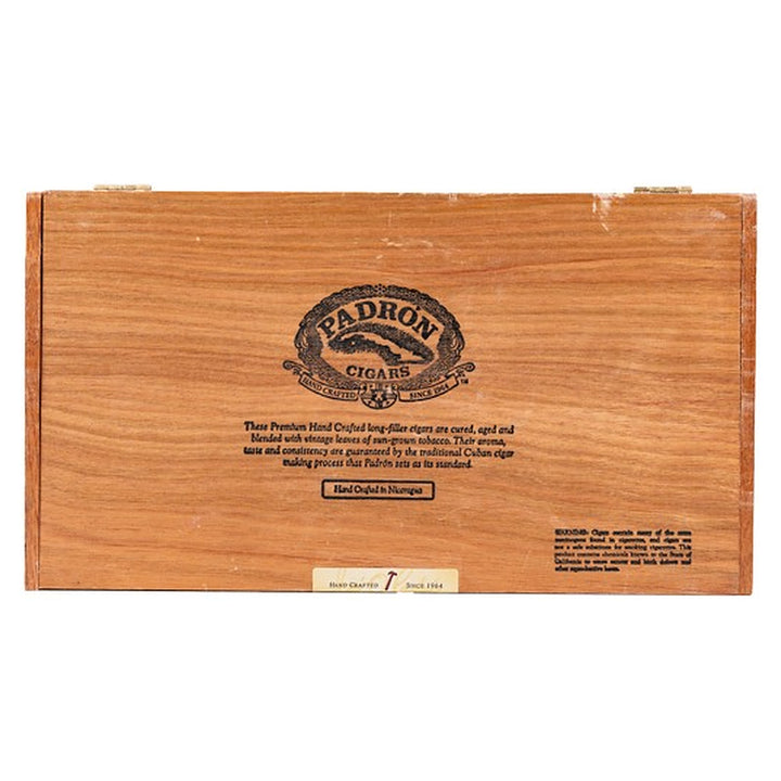 Closed box of Padron 7000 Maduro cigars