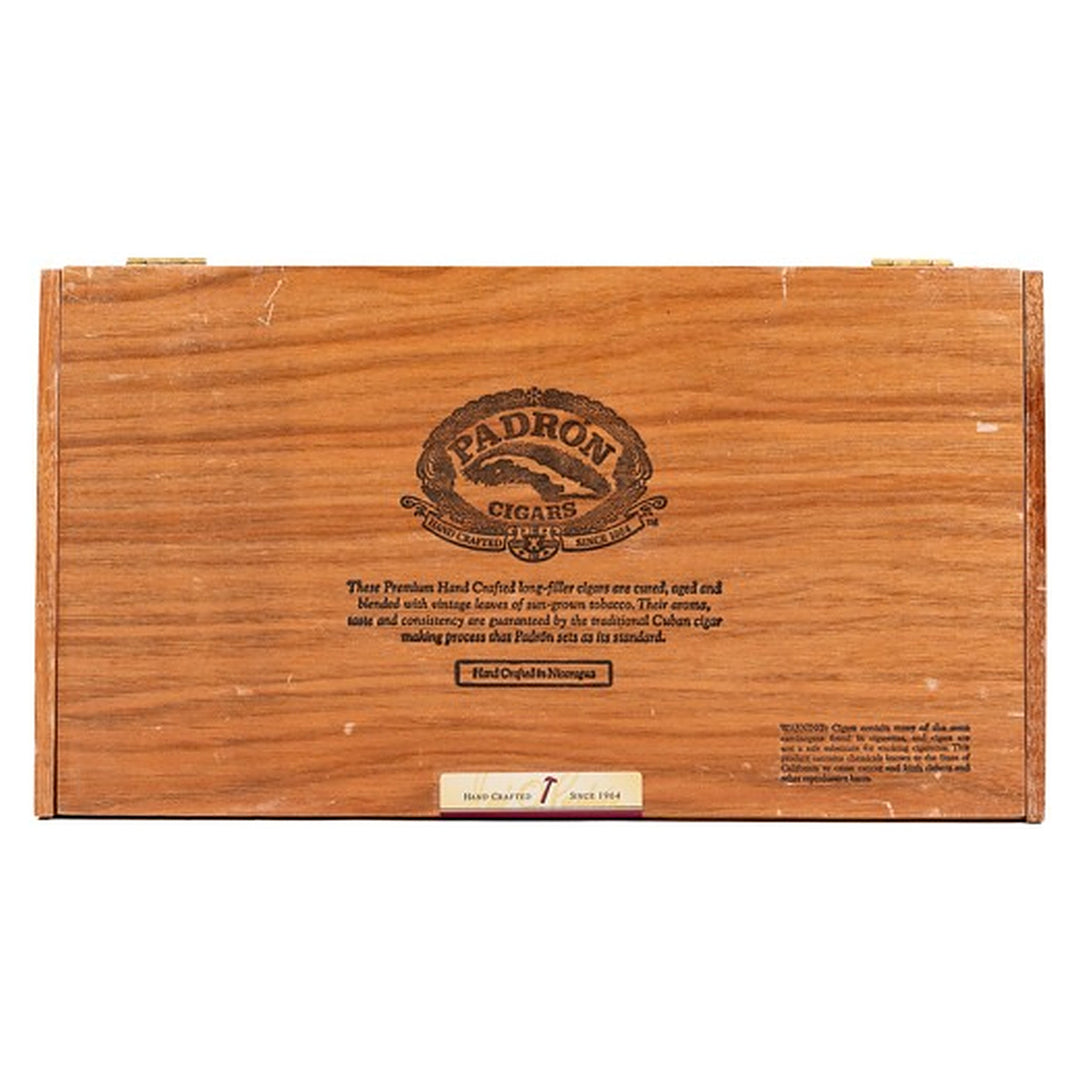 Closed box of Padron 7000 Natural cigars