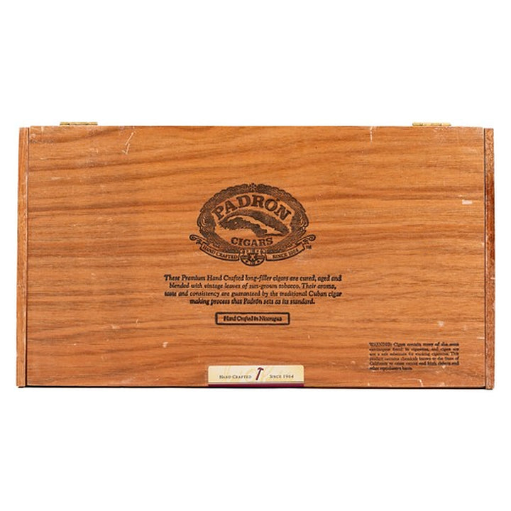 Closed box of Padron 7000 Natural cigars