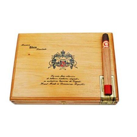 Arturo Fuente Anejo Reserva No. 50 (Robusto) (5.25" x 50)