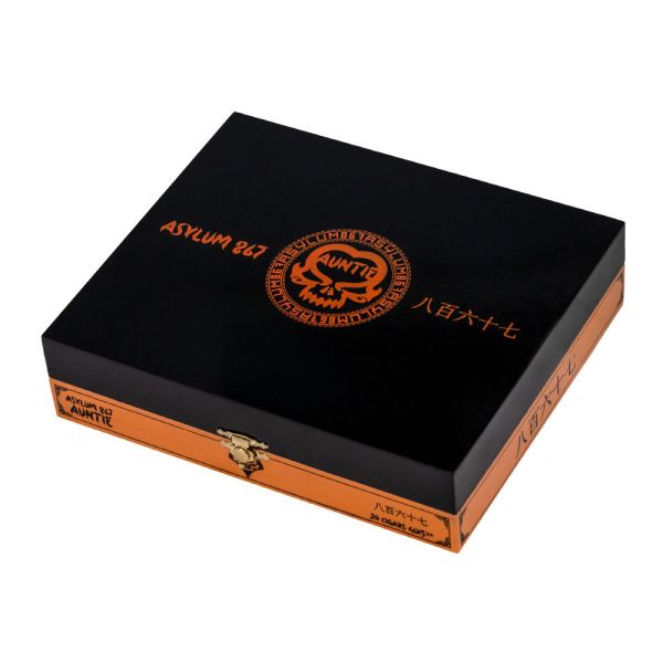 Asylum 867 Auntie (Corona) (5.75" x 46) | Medium to Full-Bodied Cigar