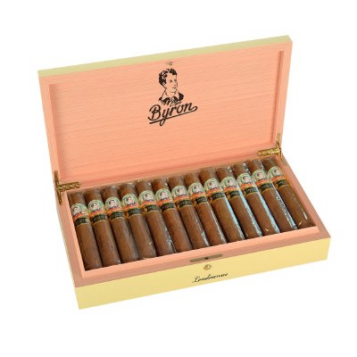 Byron Londineses 20th Century Toro 5.5" x 54 cigar with rich, full-bodied flavor and premium handcrafted construction.