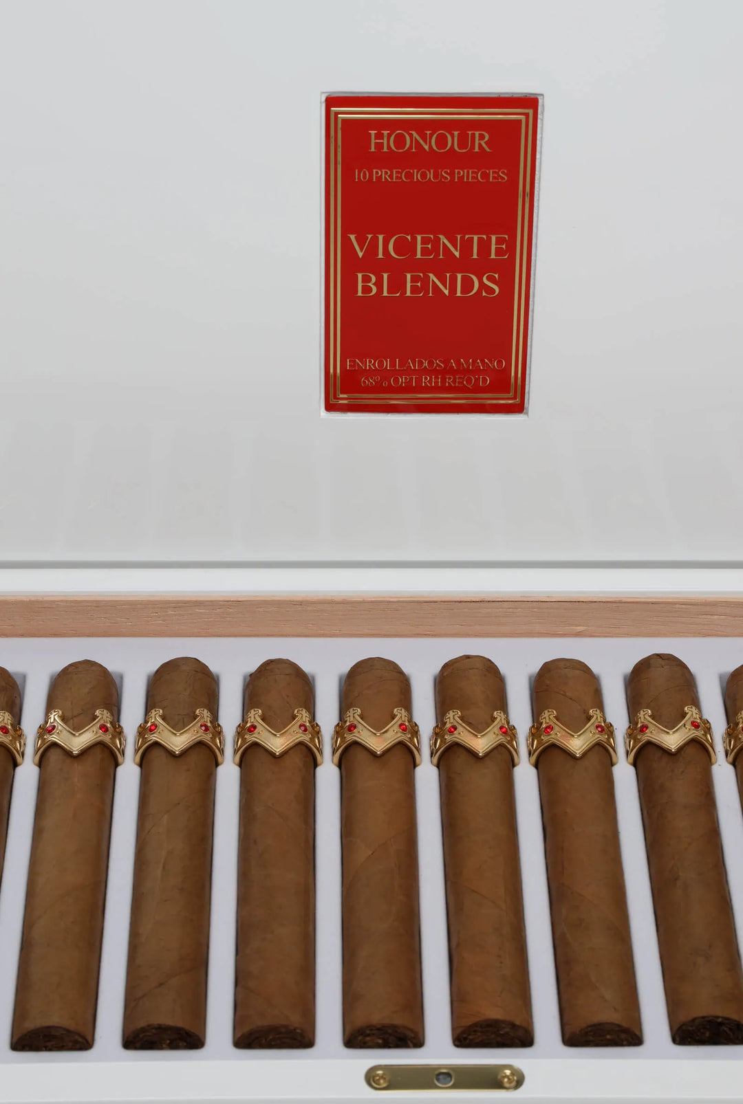 Vicente Blends Royalty Collection Honour (Toro Masterpiece) (5.88" x 56)