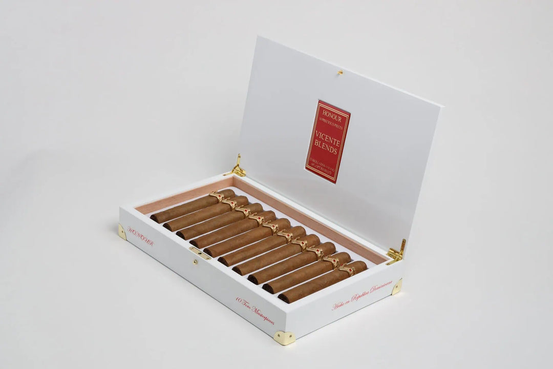 Vicente Blends Royalty Collection Honour (Toro Masterpiece) (5.88" x 56)