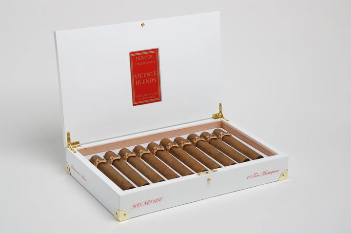 Vicente Blends Royalty Collection Honour (Toro Masterpiece) (5.88" x 56)