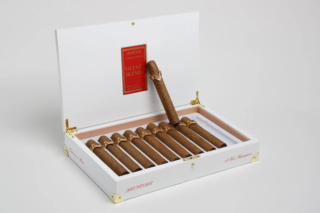 Vicente Blends Royalty Collection Honour (Toro Masterpiece) (5.88" x 56)