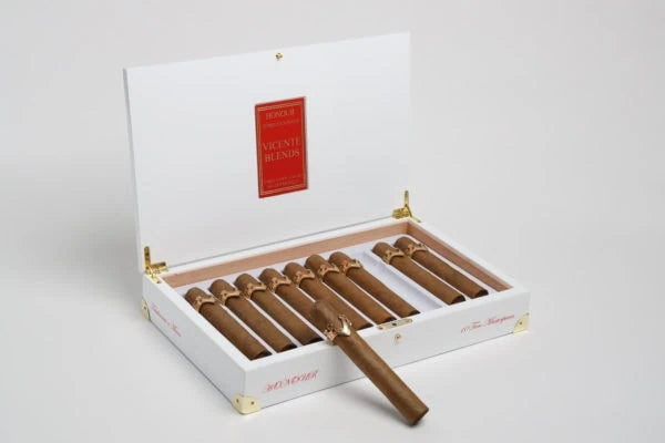 Vicente Blends Royalty Collection Honour (Toro Masterpiece) (5.88" x 56)