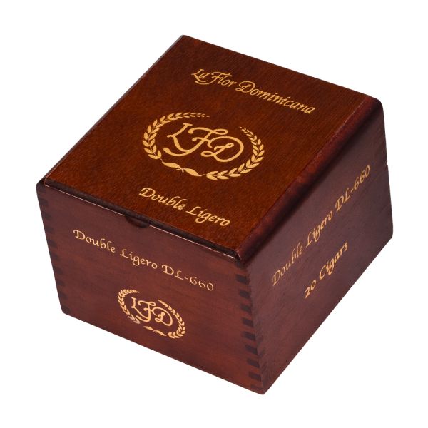 La Flor Dominicana (LFD) Double Ligero 660 Natural (Robusto) (4.63" x 60)