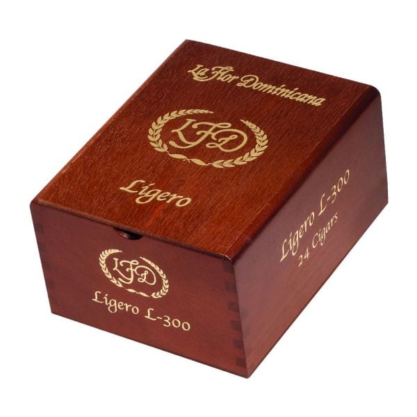 La Flor Dominicana (LFD) Ligero L-300 (Robusto) (5.75" x 50)