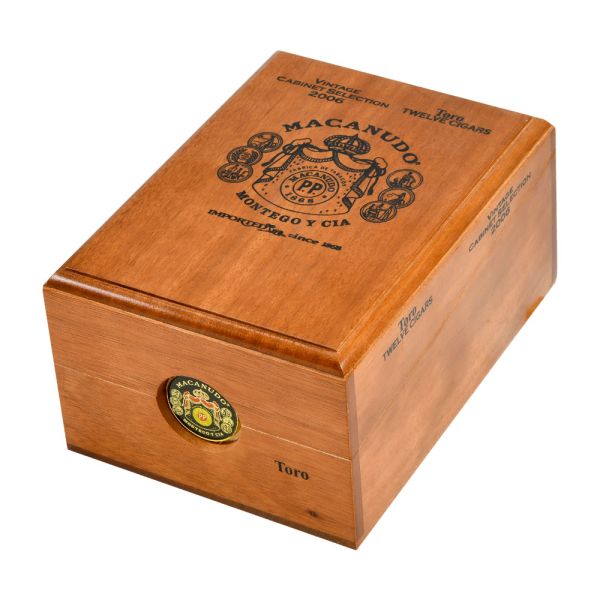 Macanudo Vintage 2006 Toro: Premium Aged Cigars (6.0" x 52)