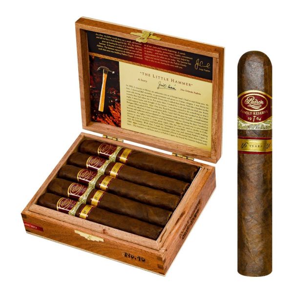 Padron Family Reserve No. 46 Maduro Robusto Extra Cigar | 5.5" x 56